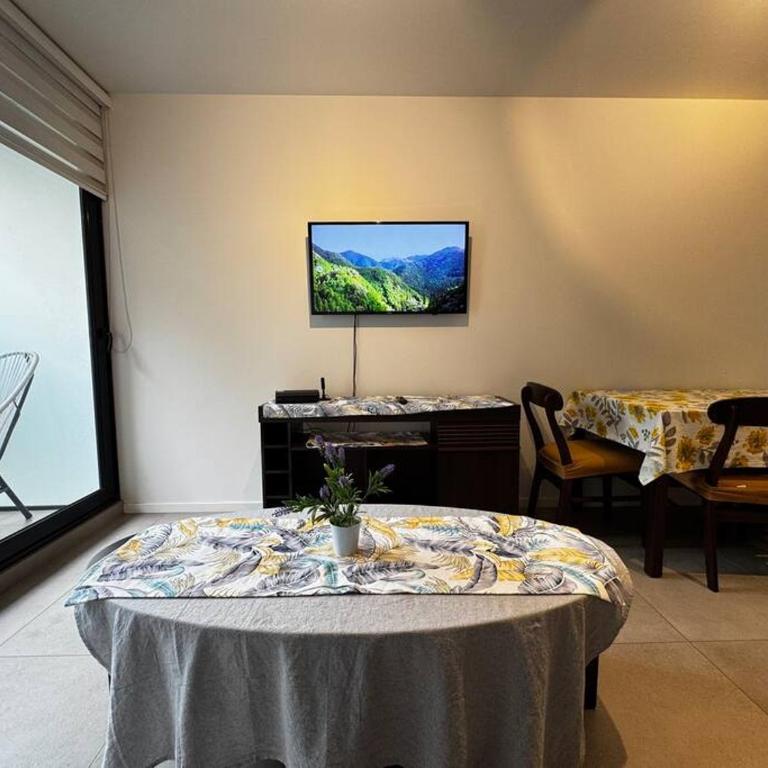 Apto Familiar Lujoso Comodo en Zona empresarial - Apartamento de 2 dormitorios con balcón - 4