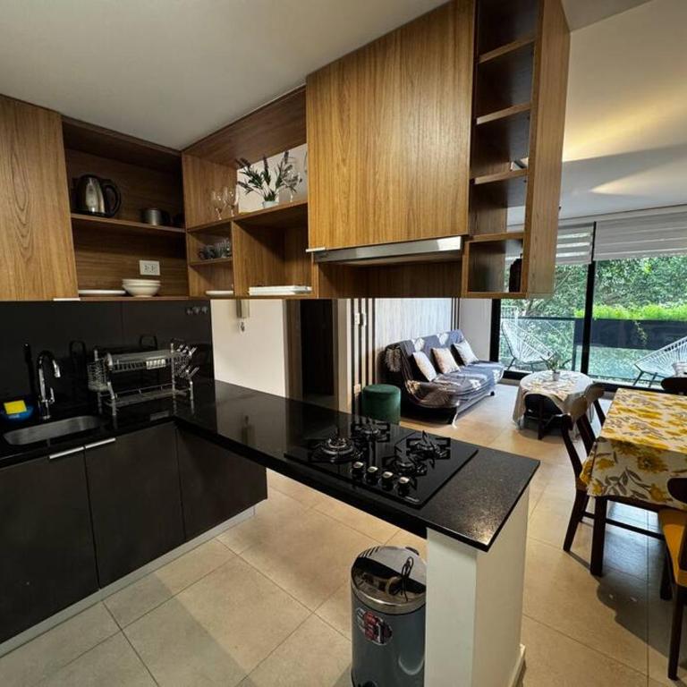 Apto Familiar Lujoso Comodo en Zona empresarial - Apartamento de 2 dormitorios con balcón - 40