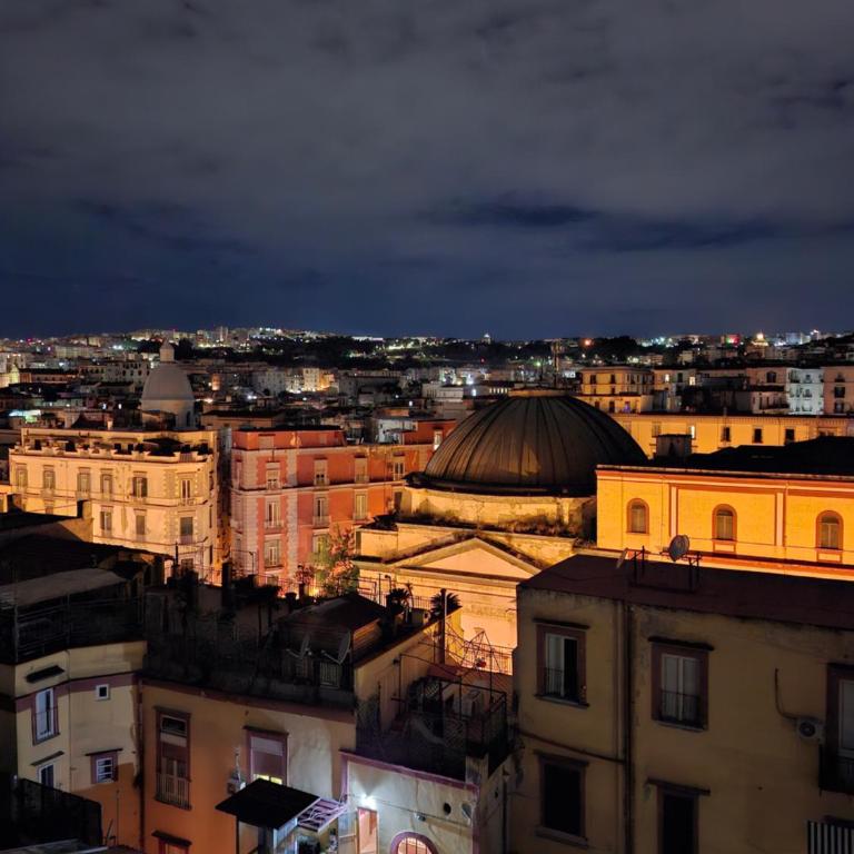 Faccia Gialla Napoli Casa Vacanze - Casa con 2 Camere da Letto - 14
