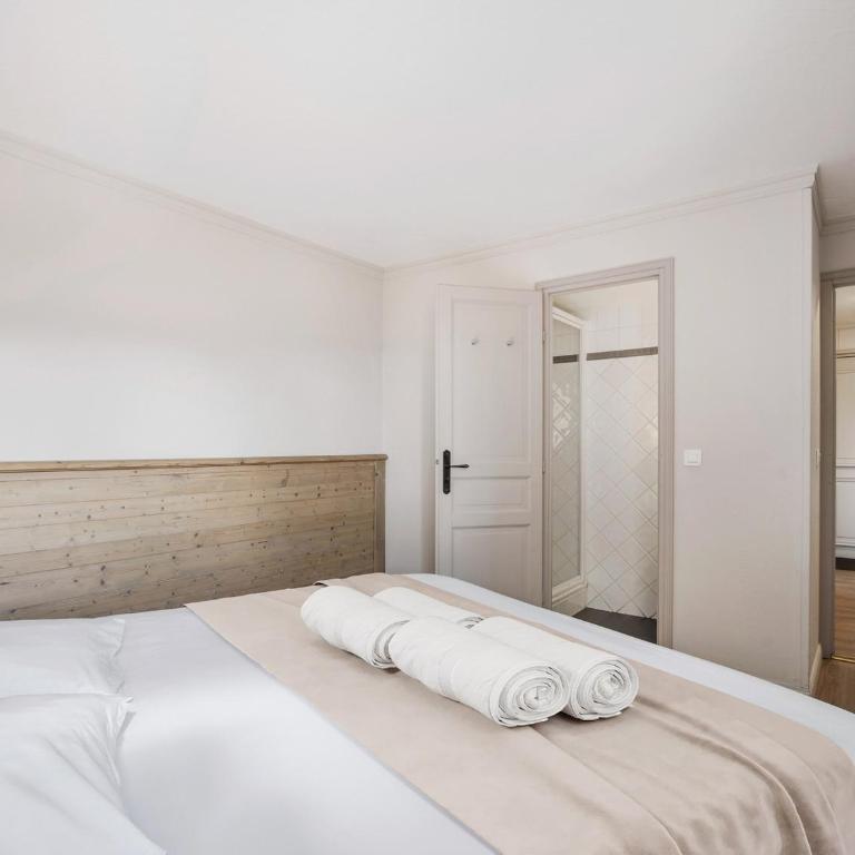 Appartement 75m² avec cheminée proche pistes, 3 chambres, pour 8 personnes - FR-1-640-65 - Appartement - 5