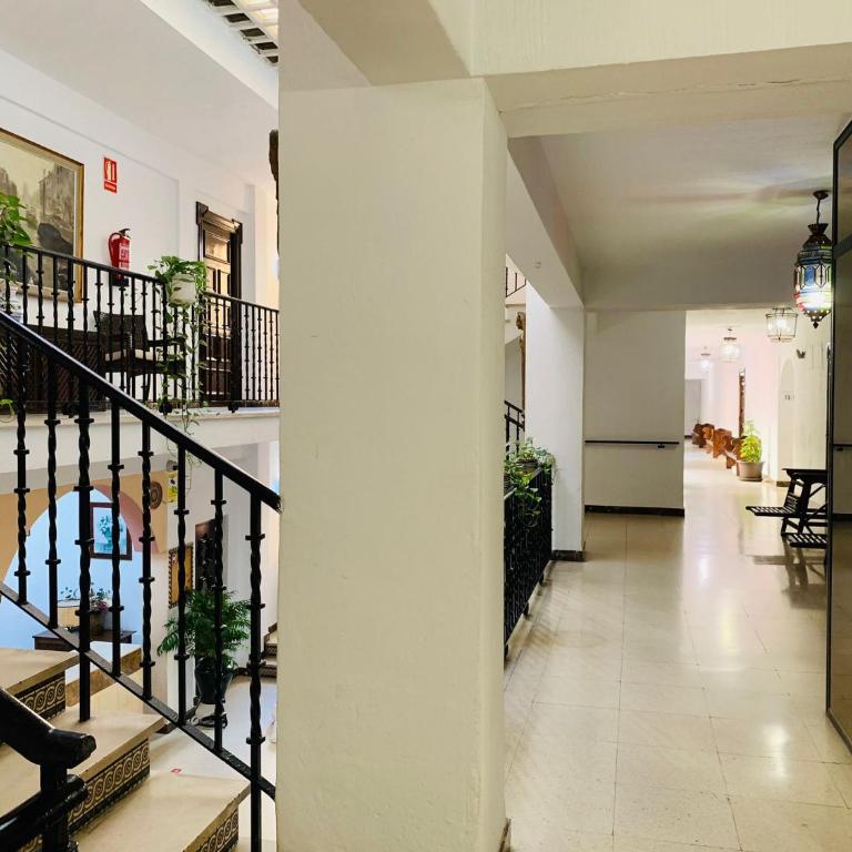 Amazing 2 bedrooms apartment in Marbella Centre - Two-Bedroom Apartment with Terrace - 33