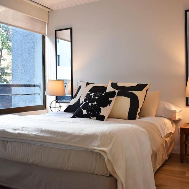 Encantador dpto barrio el golf - One-Bedroom Apartment - 1