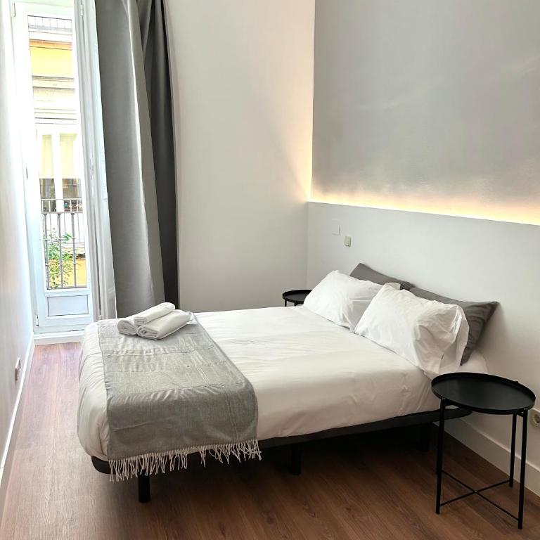 H21 Rooms - Habitación Doble con baño compartido - 3