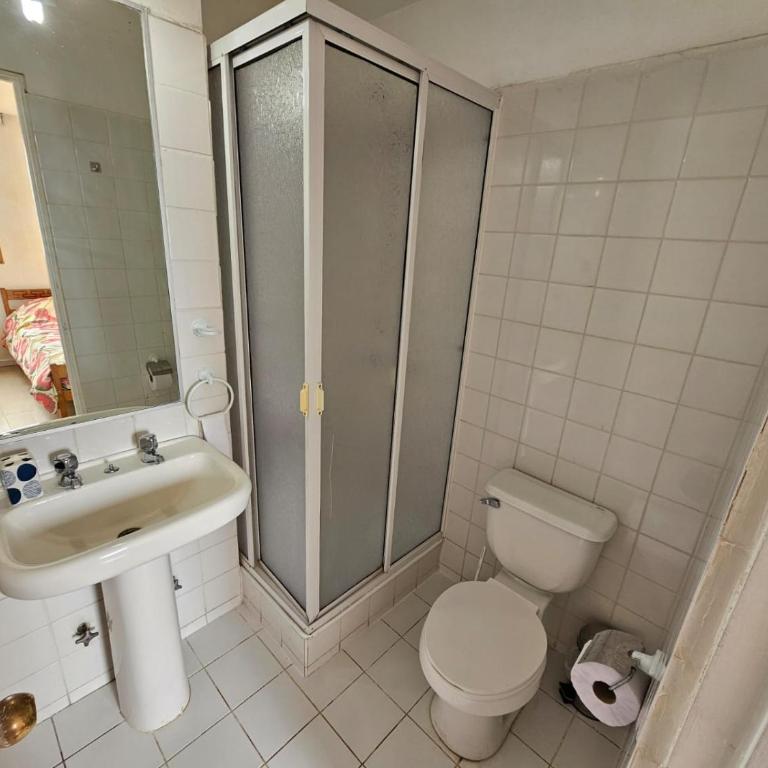 Gran Depto 12 Pers, Frente al Mar, 4 Esquinas, king,Queen,8 singles - Four-Bedroom Deluxe Apartment - 32