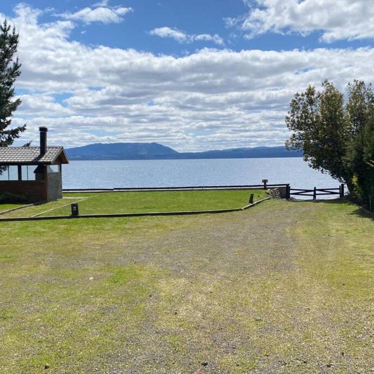 Casa de ensueño con piscina, quincho y acceso lago - Casa con 1 dormitorio - 23