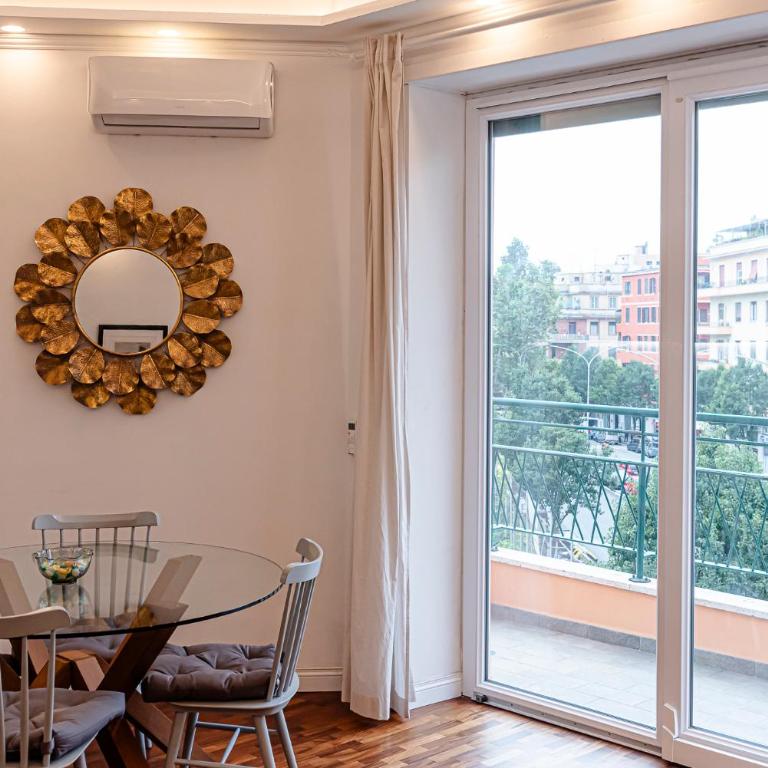 Bright and cozy apartment near the Vatican city - Two-Bedroom Apartment - 36