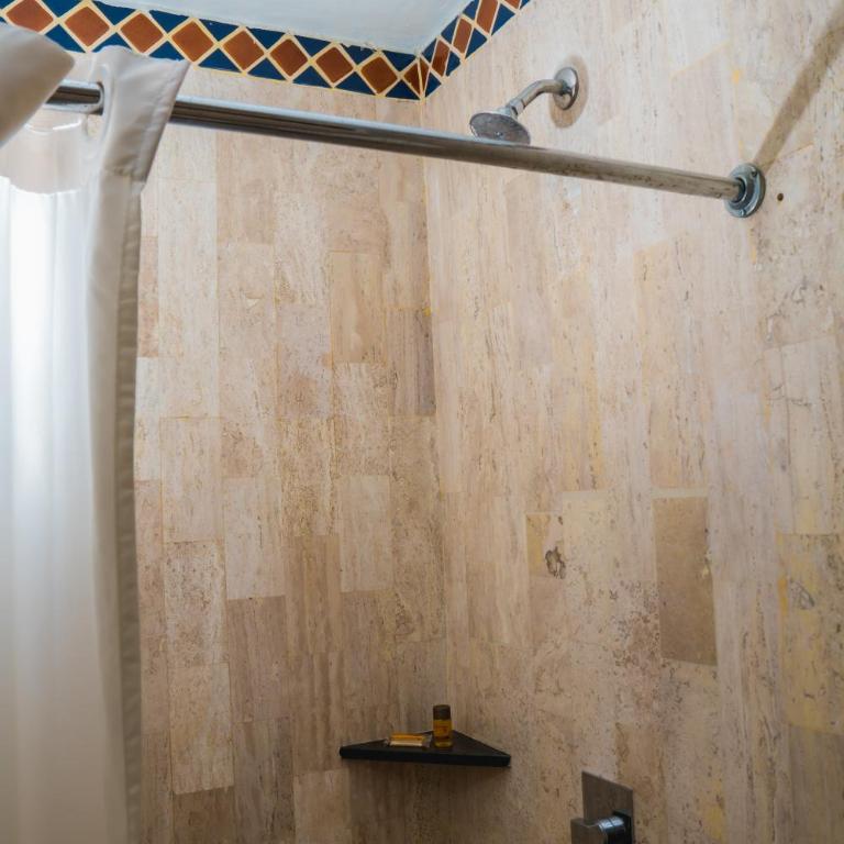 Hotel Arboledas Expo - Habitación Triple Estándar - 2