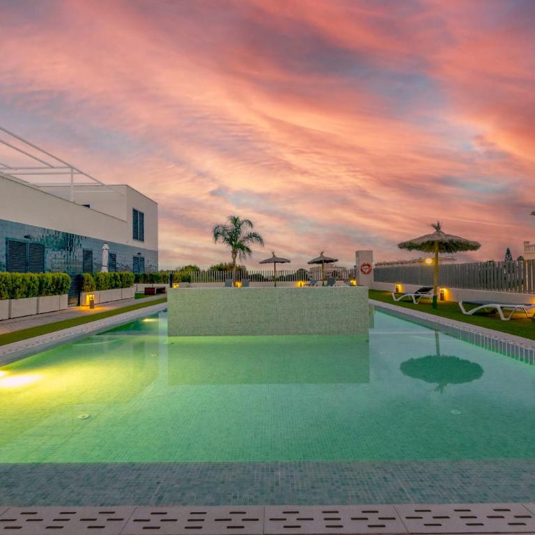 Turquesa del Mar - Charming Ground-Floor Spanish Apartment with Large Sunny Terrace - Apartamento de 2 dormitorios - 30