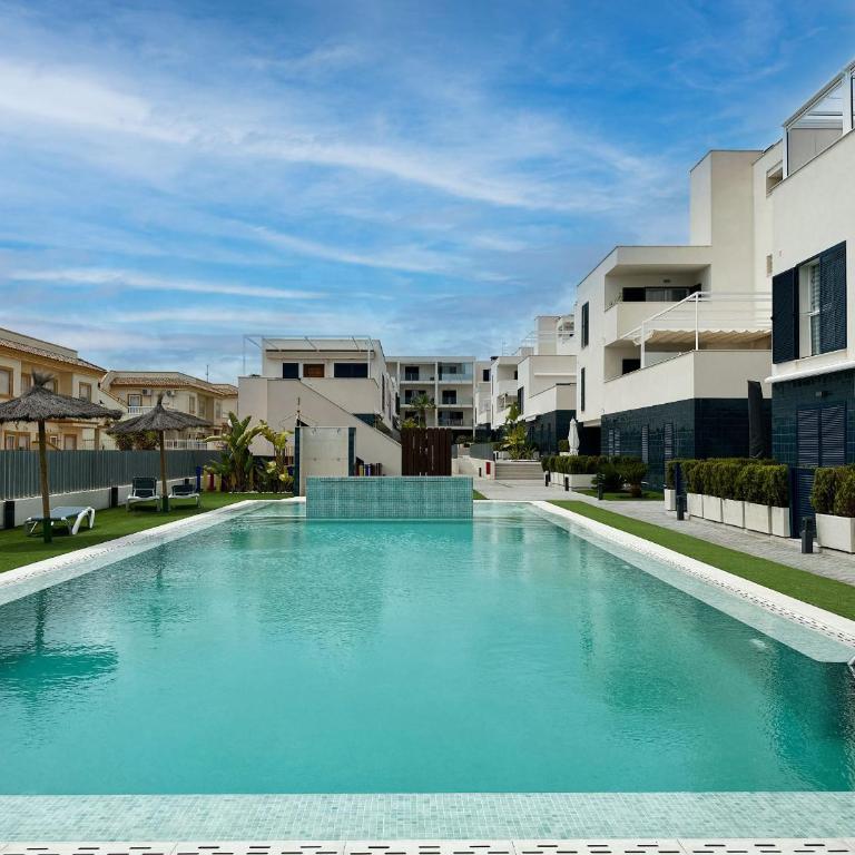 Turquesa del Mar - Charming Ground-Floor Spanish Apartment with Large Sunny Terrace - Apartamento de 2 dormitorios - 39
