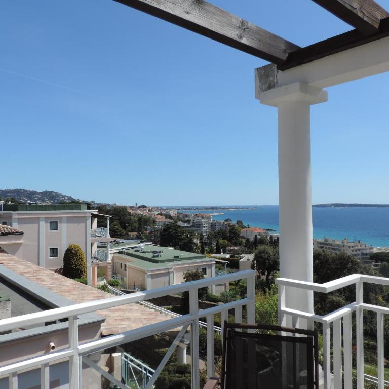 Stunning condo with SEA VIEW Balcony & SWIMMING POOL - Apartment mit 2 Schlafzimmern - 18
