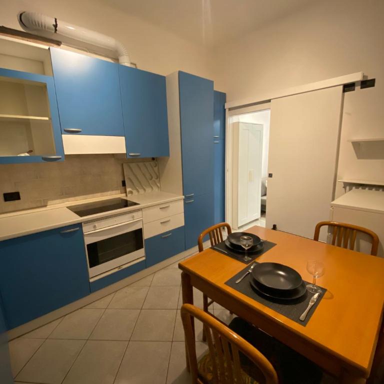Lake Front Apartments, Lecco - Apartment mit Blick auf die Berge - 5