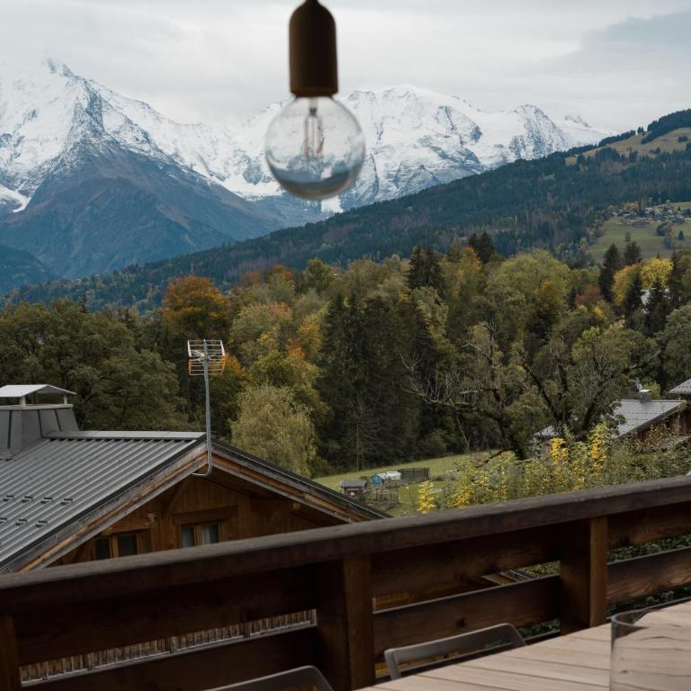 Chaleureux Chalet Familial - Vue époustouflante - Chalet 3 Chambres - 77