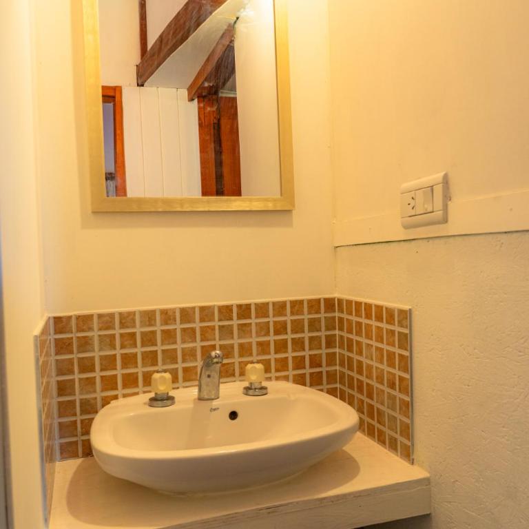 Casa al Río - Two-Bedroom House - 11