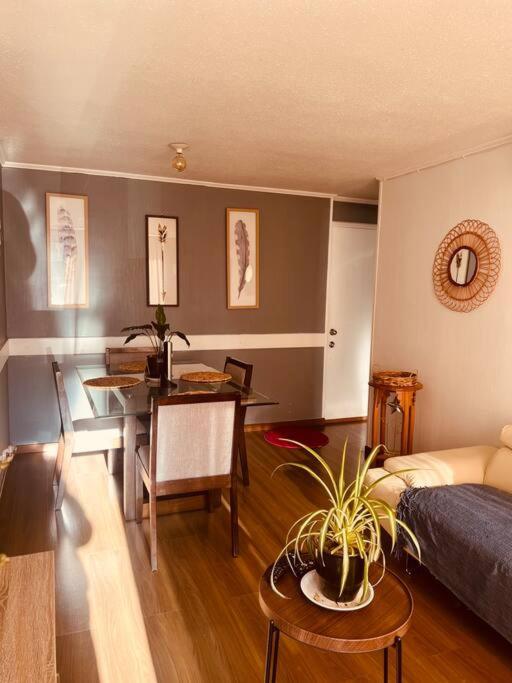 Hermoso departamento con estacionamiento gratuito - Two-Bedroom Apartment - 23
