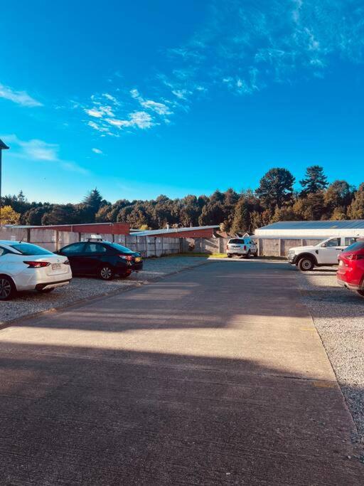 Hermoso departamento con estacionamiento gratuito - Two-Bedroom Apartment - 24