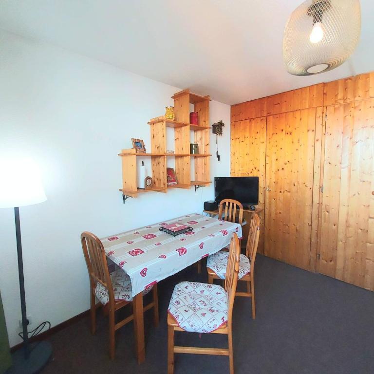 Appartement cosy à La Plagne avec balcon panoramique et accès pistes - Studio - 5