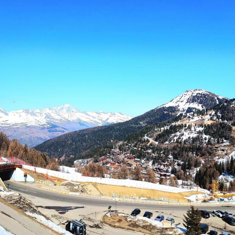 Appartement cosy à La Plagne avec balcon panoramique et accès pistes - Studio - 8