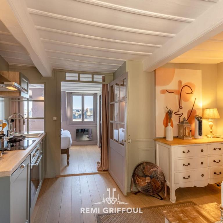 Dolphin View - 2nd floor - Beautiful flat with view of the port - Appartement - 8