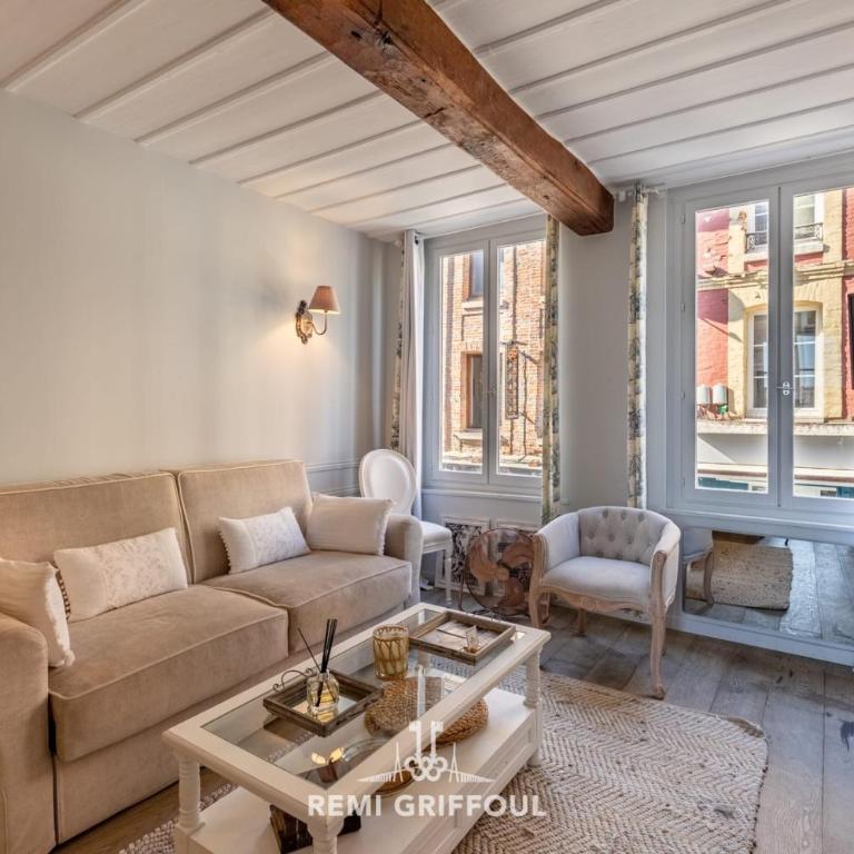 Dolphin view - 1st floor - Charming comfortable flat on the port - Apartment - 3