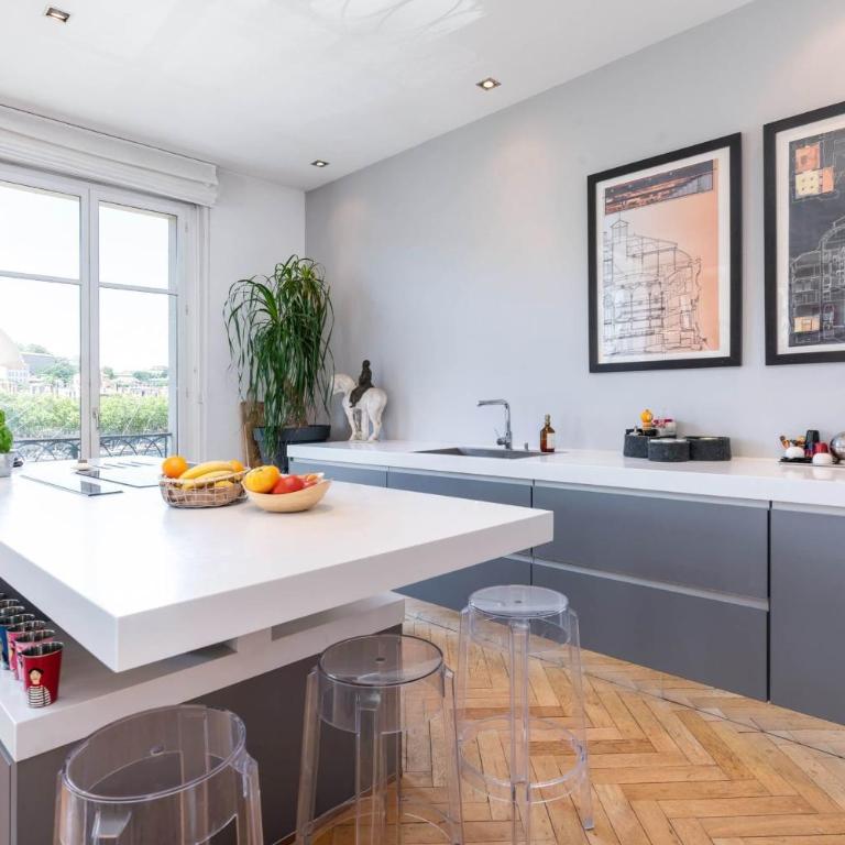 Panorama - Magnificent flat with breathtaking view of Fourvière Basilica - Apartment - 2