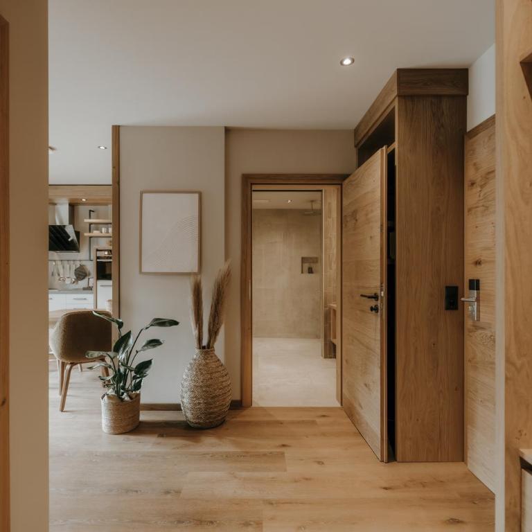 FRÄULEIN NANNERL - Boutique Apart mit Saunahaus - Two-Bedroom Superior Apartment - 4