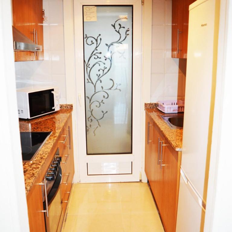 Precioso apartamento con vistas al mar - Two-Bedroom Apartment - 20