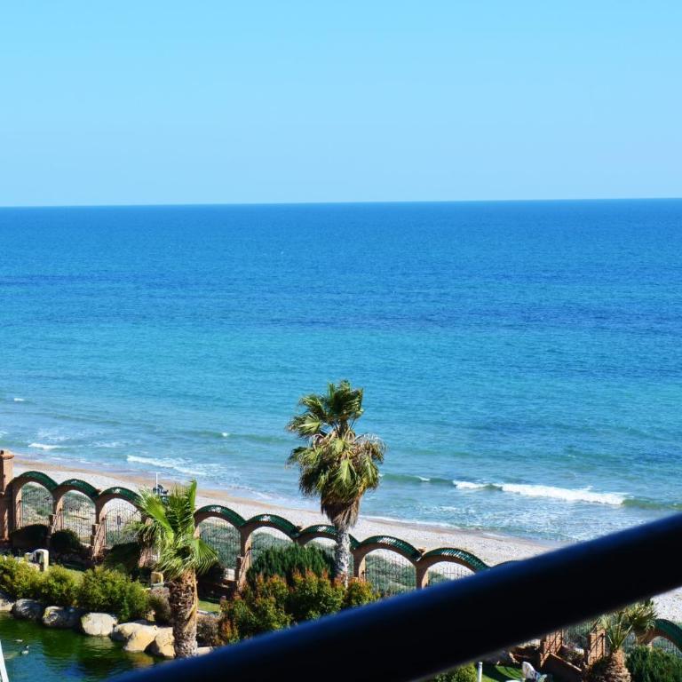 Precioso apartamento con vistas al mar - Two-Bedroom Apartment - 1