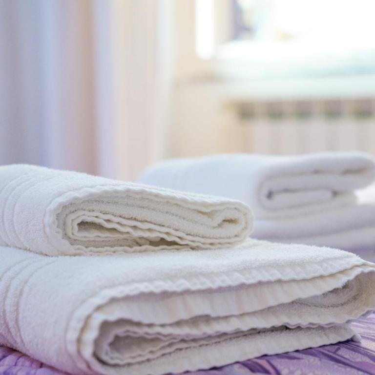 White Lerici - Camera Matrimoniale con Letto Supplementare - 7