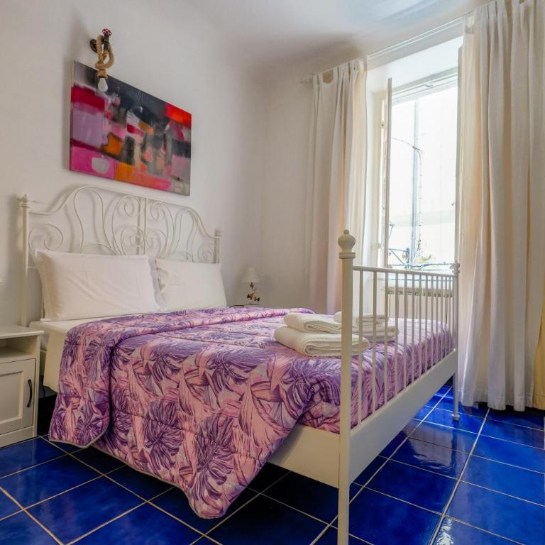 White Lerici - Camera Matrimoniale con Letto Supplementare - 14
