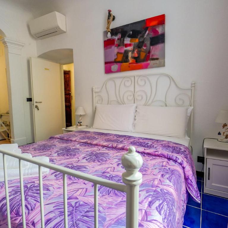 White Lerici - Camera Matrimoniale con Letto Supplementare - 13