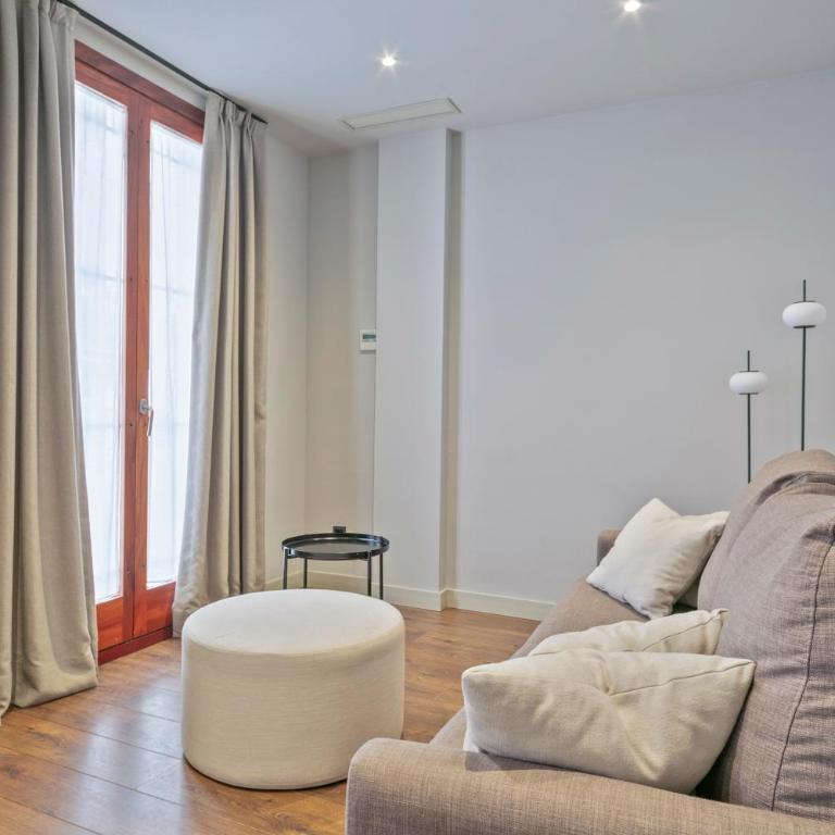 Uma Suites Barceloneta Beach - Two-Bedroom Apartment - 8