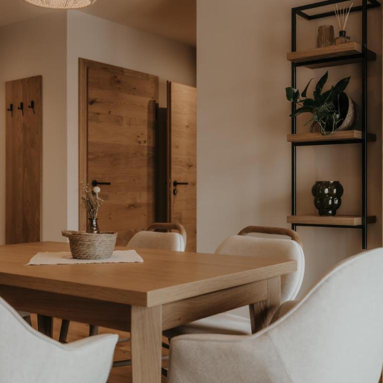 FRÄULEIN NANNERL - Boutique Apart mit Saunahaus - Three-Bedroom Standard Apartment - 4