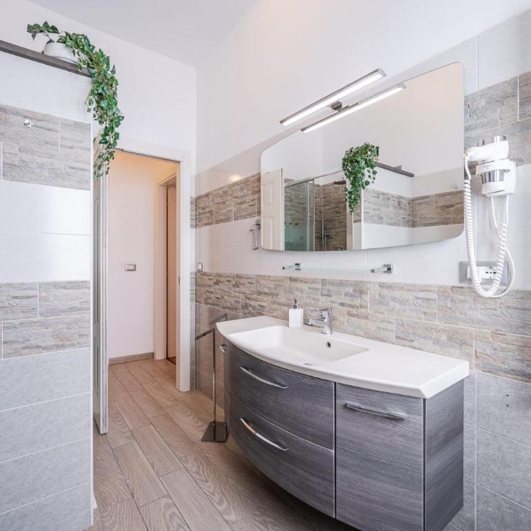 Le Cinque Rose airport apartment - Casa Vacanze con 3 Camere da Letto - 31
