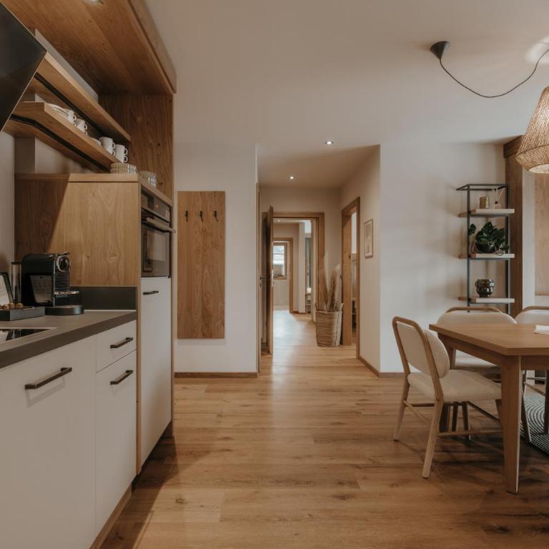 FRÄULEIN NANNERL - Boutique Apart mit Saunahaus - Three-Bedroom Standard Apartment - 12