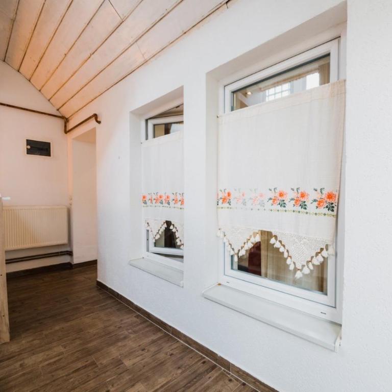 Old Town Residence Rooms - Niskobudžetna Dvokrevetna Soba sa Bračnim Krevetom - 7