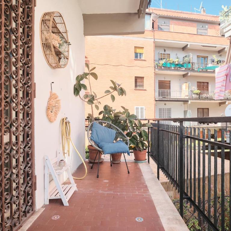 Parcheggio gratuito, Wi-Fi -Netflix & AC - Appartamento con 2 Camere da Letto e Balcone - 30