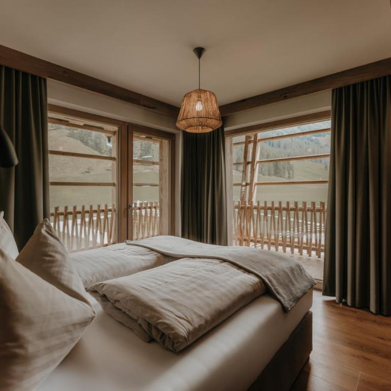 FRÄULEIN NANNERL - Boutique Apart mit Saunahaus - Superior Two-Bedroom Apartment with Mountain View - 2