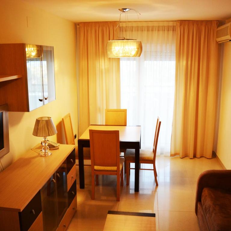 Precioso apartamento con vistas al mar - Two-Bedroom Apartment - 24