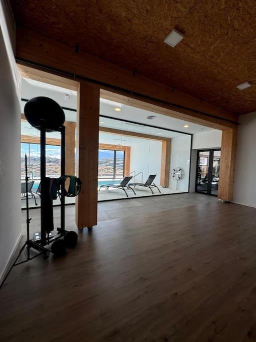Lovely two bedroom apartment with panoramic sea views - Two-Bedroom Apartment - 33