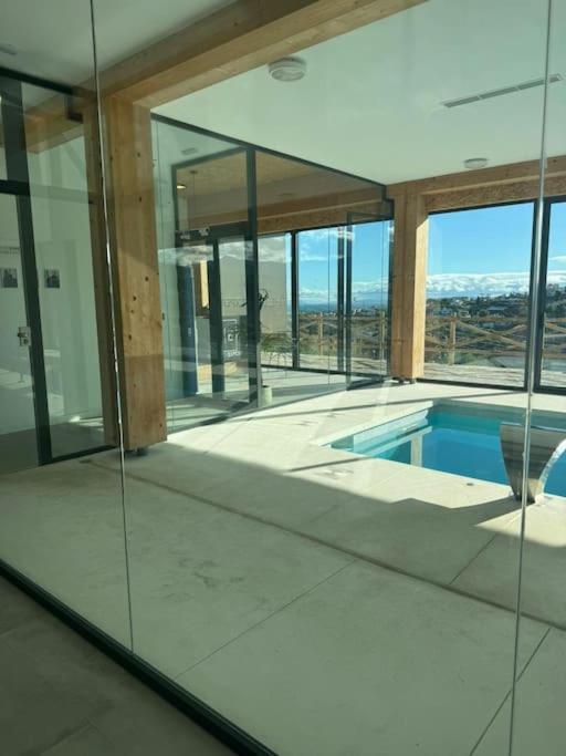 Lovely two bedroom apartment with panoramic sea views - Two-Bedroom Apartment - 37