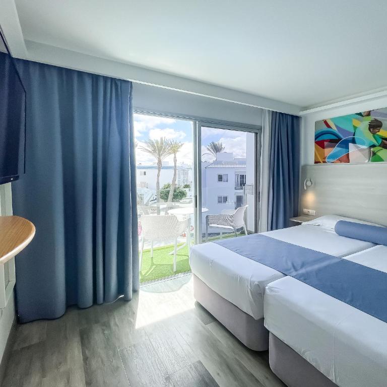 Corralejo Surfing Colors Hotel&Apartments - Habitación Doble con vistas a la piscina - 10