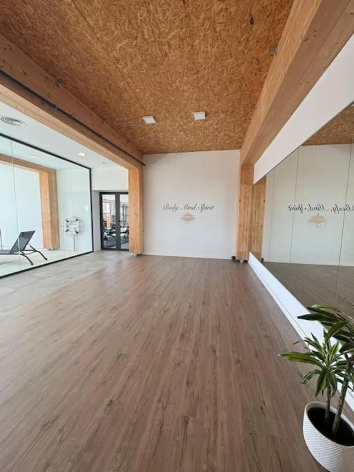 Lovely two bedroom apartment with panoramic sea views - Two-Bedroom Apartment - 42
