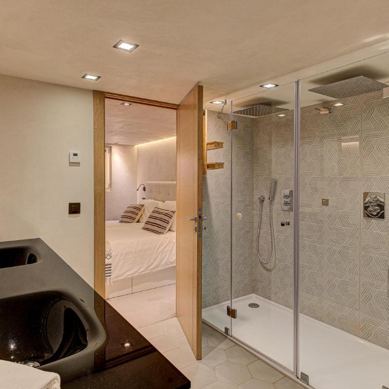 Chalet Kaiya, Alpes Agency, Les Praz, Chamonix, Sleeps 8 - Chalet - 17
