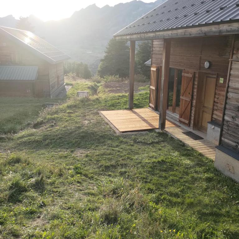 Chalet 6-8 couchages à la Joue du Loup - Chalet 3 Chambres - 1