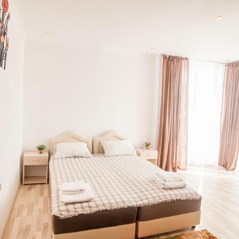 Rooms and Apartments Milana - Double Room - 1