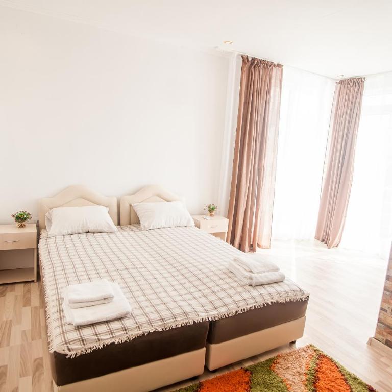 Rooms and Apartments Milana - Double Room - 2