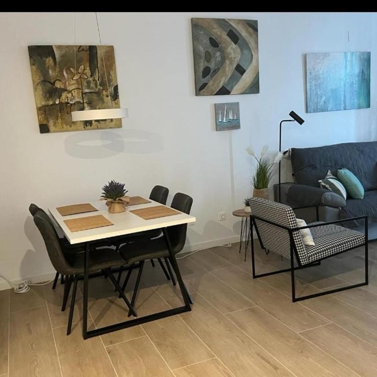 Coqueto y Acogedor Piso en Poniente - One-Bedroom Apartment - 14