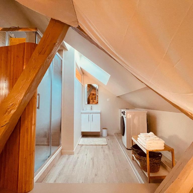 Le Tipi Rouennais - One-Bedroom Apartment - 9