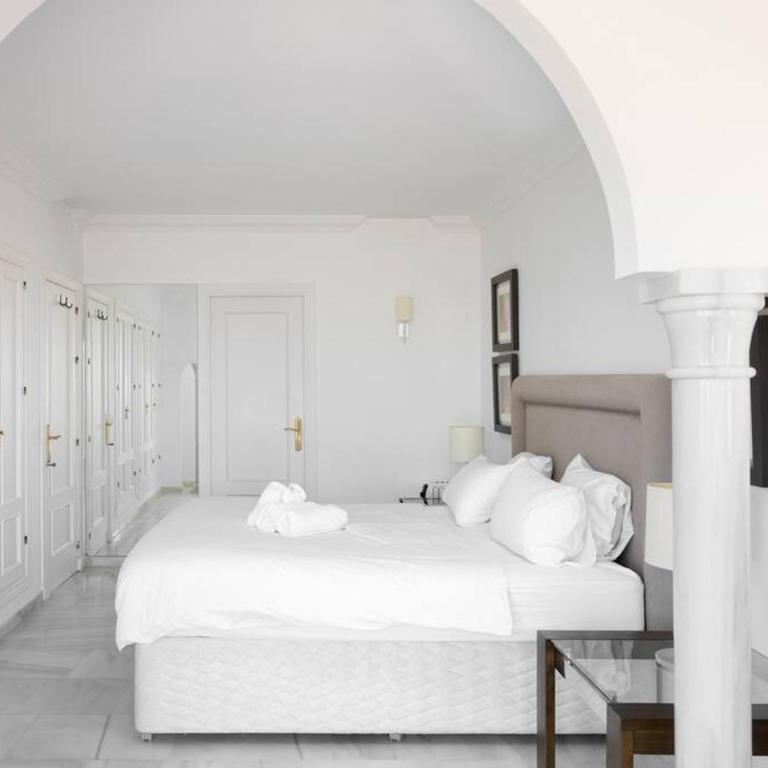 2 Bed apartment in Magna Marbella with sea views - Two-Bedroom Apartment - 2