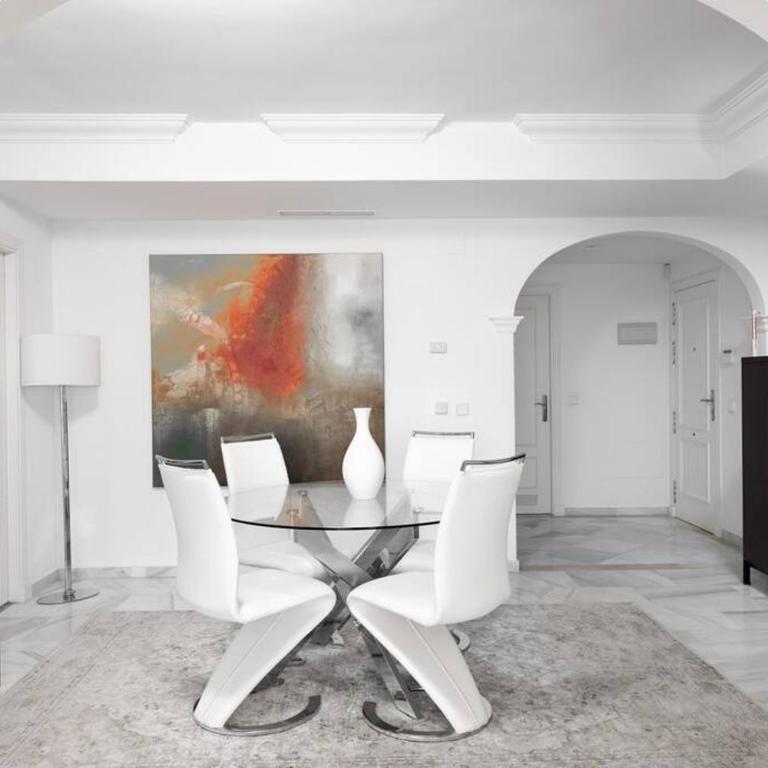 2 Bed apartment in Magna Marbella with sea views - Two-Bedroom Apartment - 12